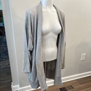 Love by GAP Medium / Large Light Gray Cardigan Sweater Soft Knit Open Front